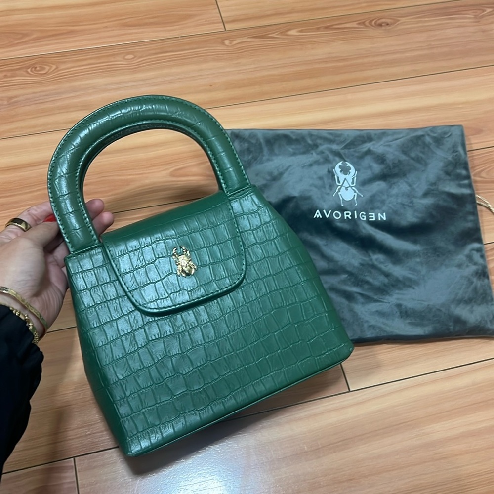 Avorigen leather Handbag